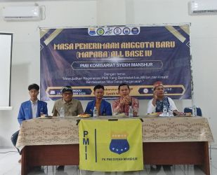 Wakil Ketua DPRD Pandeglang, bersama pihak Kampus dan jajaran Pengurus Komisariat dan Cabang PMII Pandeglang, sedang menghadiri acara Mapaba di Aula Kampus STKIP Syekh Manshur Pandeglang, Sabtu (25/10).