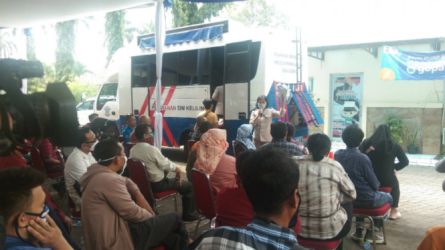 Pembuatan SIM keliling Kota Tangsel. Foto : Ist