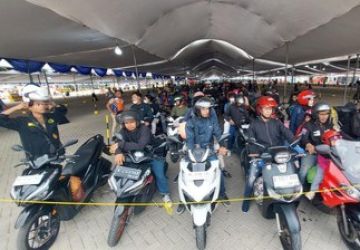 Suasana penyeberangan di Pelabuhan Ciwandan. Foto : Ist