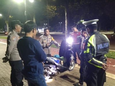 Polsek Pondk Aren tingkatkan patroli malam saat libur Lebaran. Hal itu dilakukan guna mencegah kejahatan jalan di malam hari.