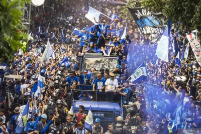 Pawai kemenangan Persib Juara Liga Indonesia 2025/2026. Foto : Ist