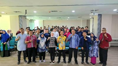 PENGELOLAAN BOSP. Dikbud Tangsel dalam kegiatan evaluasi dan peningkatan kapasitas pengelolaan Dana BOSP Kesetaraan 2026.