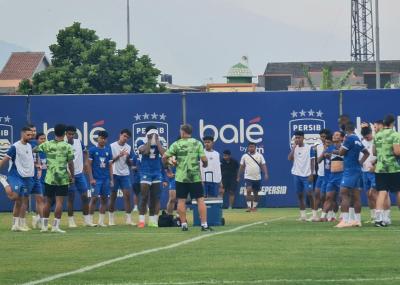 Skuad Persib siap jamu Manila Digger FC. Foto : Ist