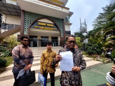 LAPOR POLISI. Kuasa Hukum korban, Muhammad Fadhli usai melaporkan dugaan kasus pelecehan yang dilakukan oleh oknum guru di Tangsel.