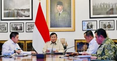 Presiden Prabowo saat rapat terbatas di Istana Merdeka, Jakarta, Senin (7/9/2026). Foto : Ist