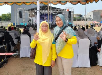 Sri Kusmiati dan Indah Maharani perwakilan Dinas Lingkungan Hidup wilayah Jurangmangu Timur, Foto: Alifah